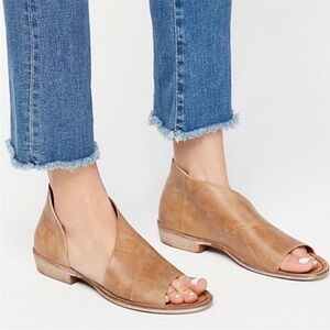 Monte blanc Open-Toe Leather Shoes